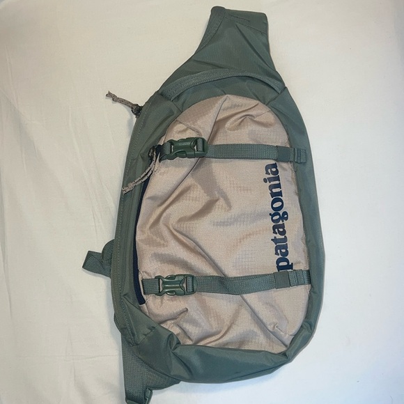 Patagonia Handbags - Atom Sling - Hemlock Green
